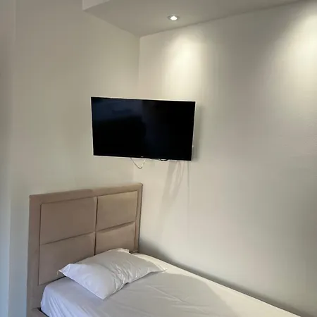 La Casa De Alex Daire *