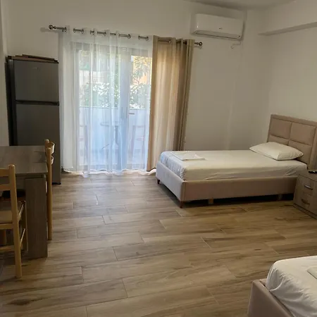 La Casa De Alex